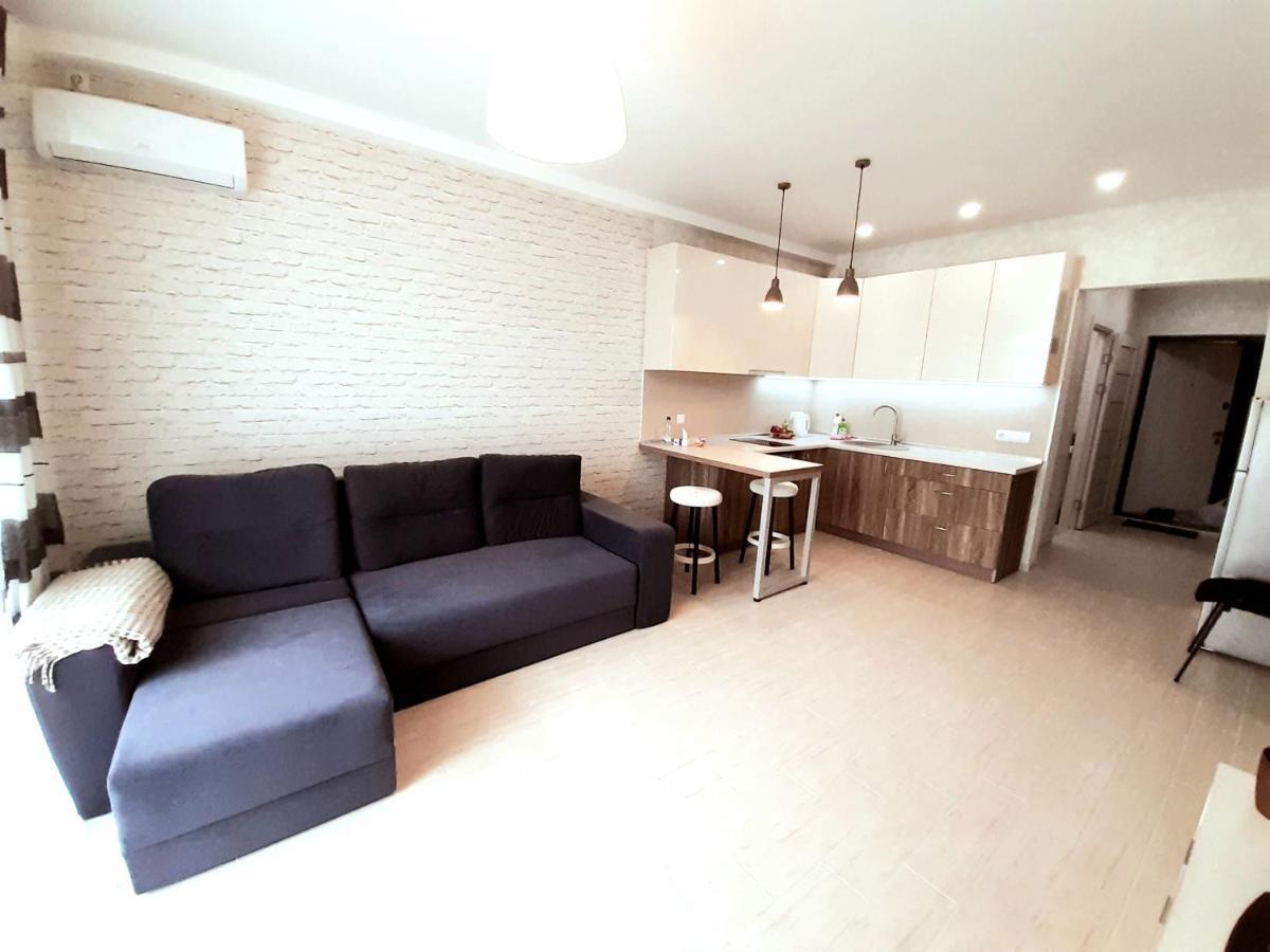New England Deluxe Apartment Kiev Bagian luar foto