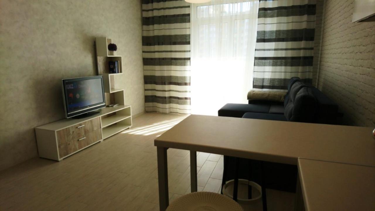 New England Deluxe Apartment Kiev Bagian luar foto