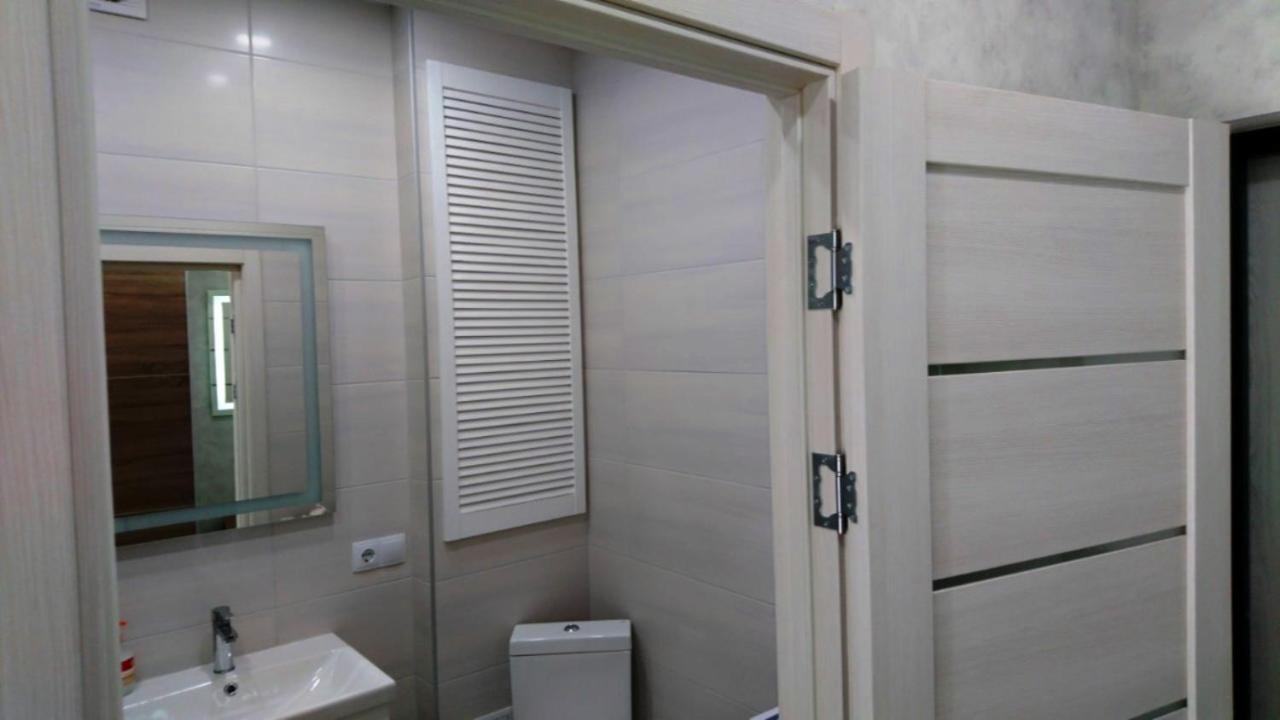 New England Deluxe Apartment Kiev Bagian luar foto
