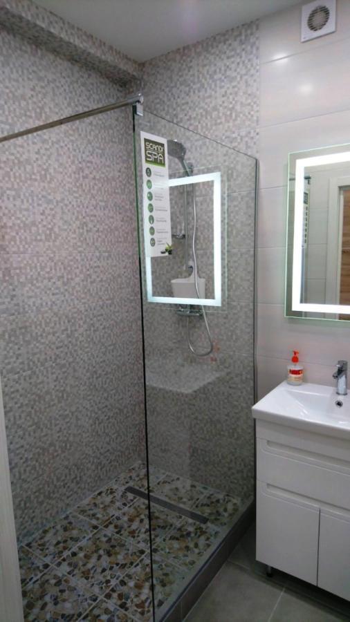 New England Deluxe Apartment Kiev Bagian luar foto